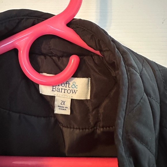 Women’s 2X Croft and Barrow black quilted vest - Picture 3 of 3